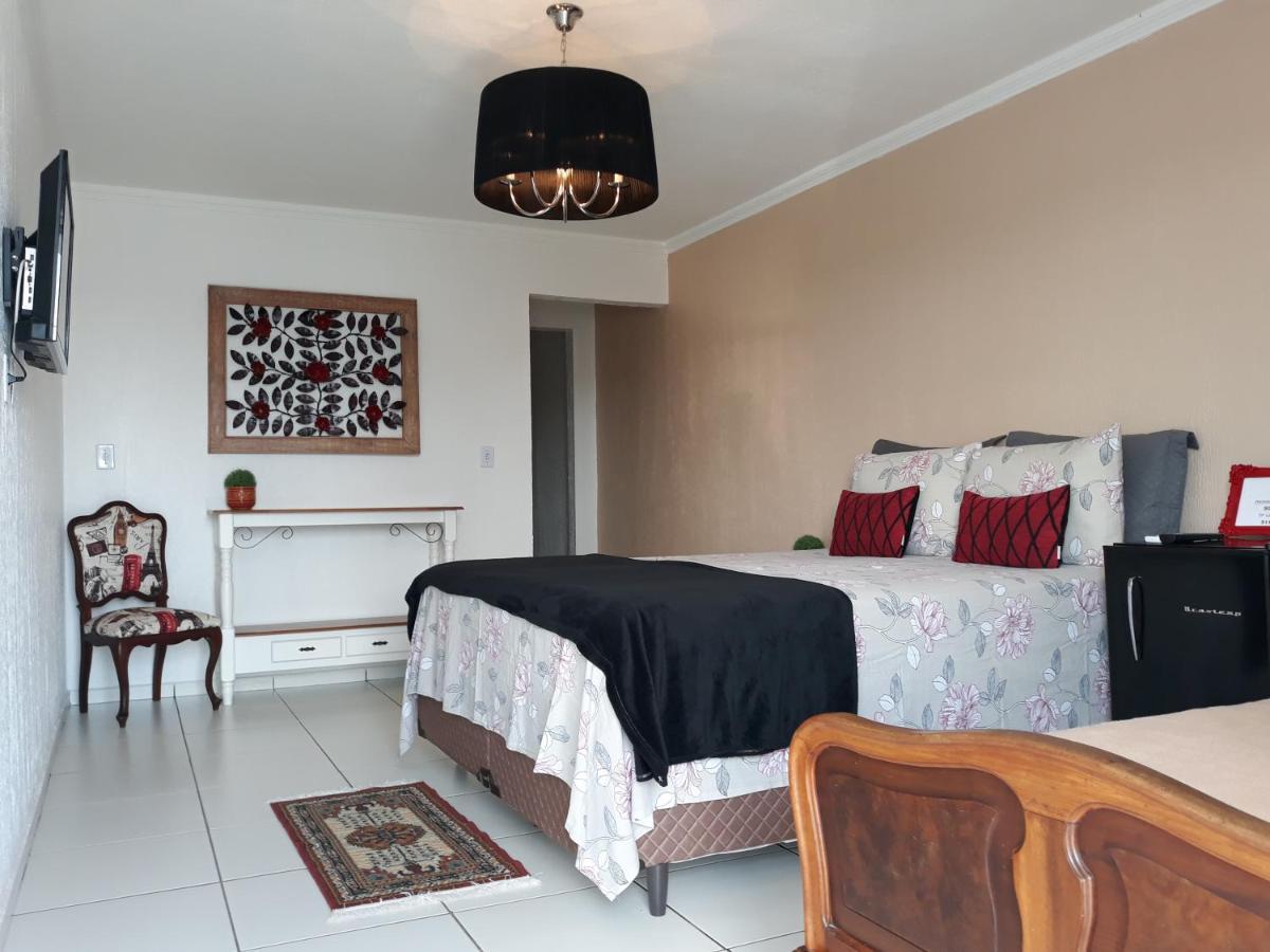 Pousada Cris Garden Bed&Breakfast Foz do Iguaçu Kültér fotó